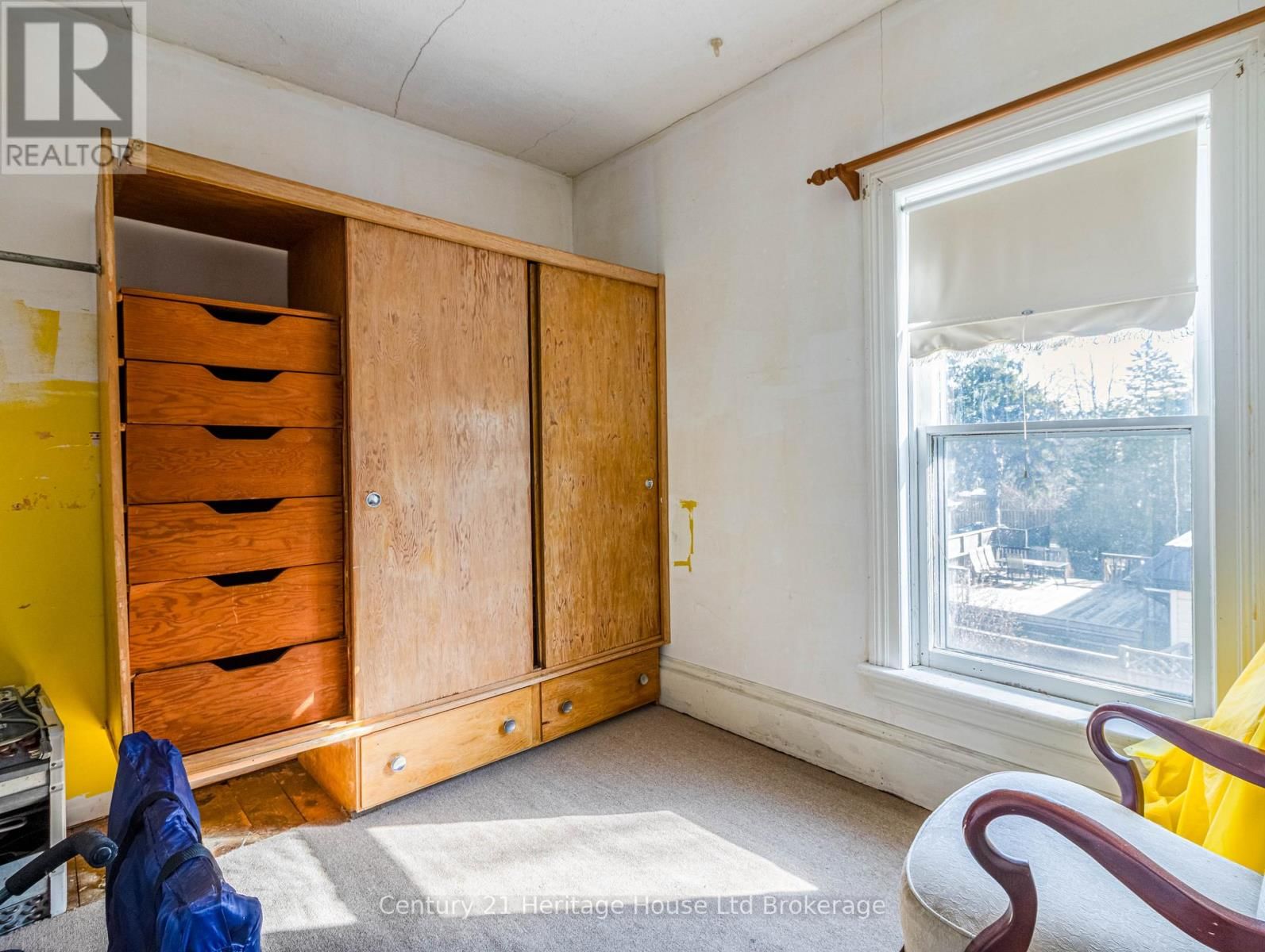 657 FRANCES STREET Image 25