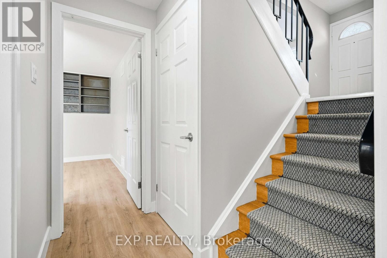 2158 FILLMORE CRESCENT Image 37