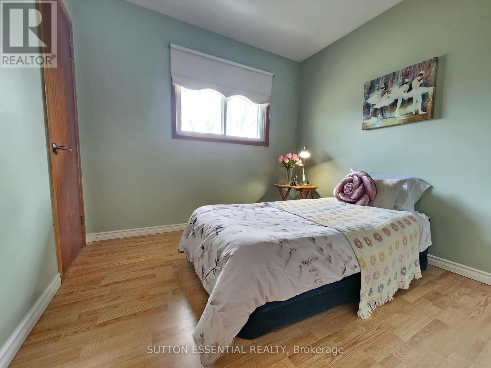 142 MANOR DRIVE Image 15