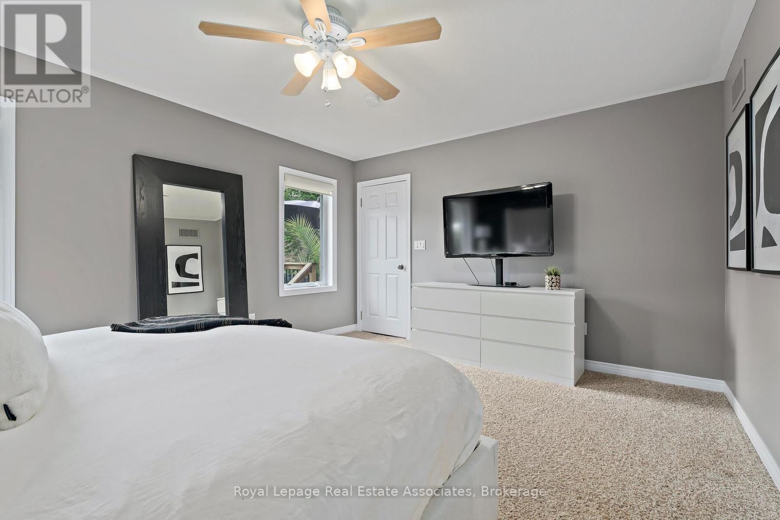 45 LINDEN AVENUE Image 17