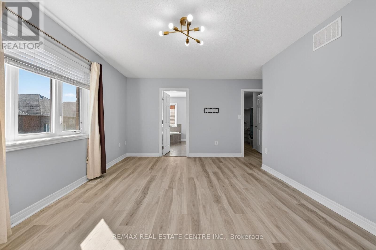 244 RAYMOND ROAD Image 25