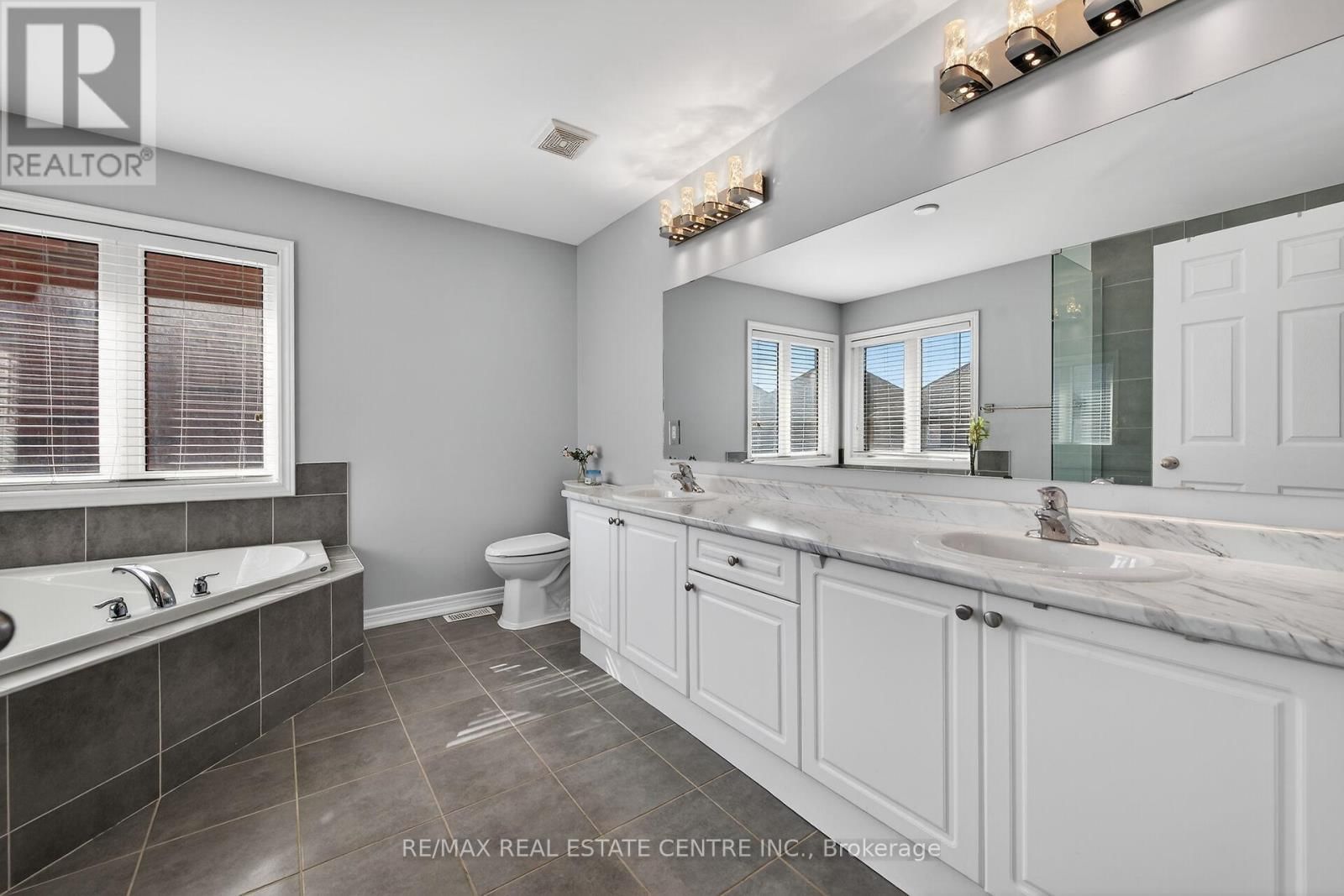 244 RAYMOND ROAD Image 27