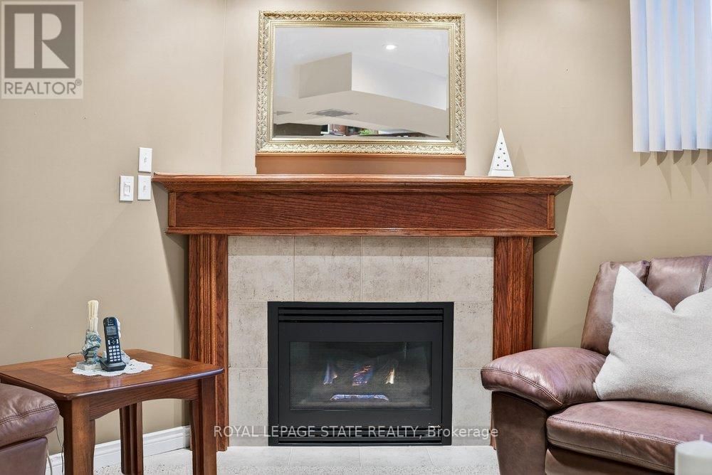 128 NUGENT DRIVE Image 35