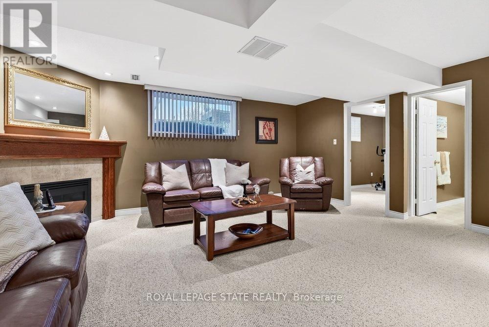 128 NUGENT DRIVE Image 36