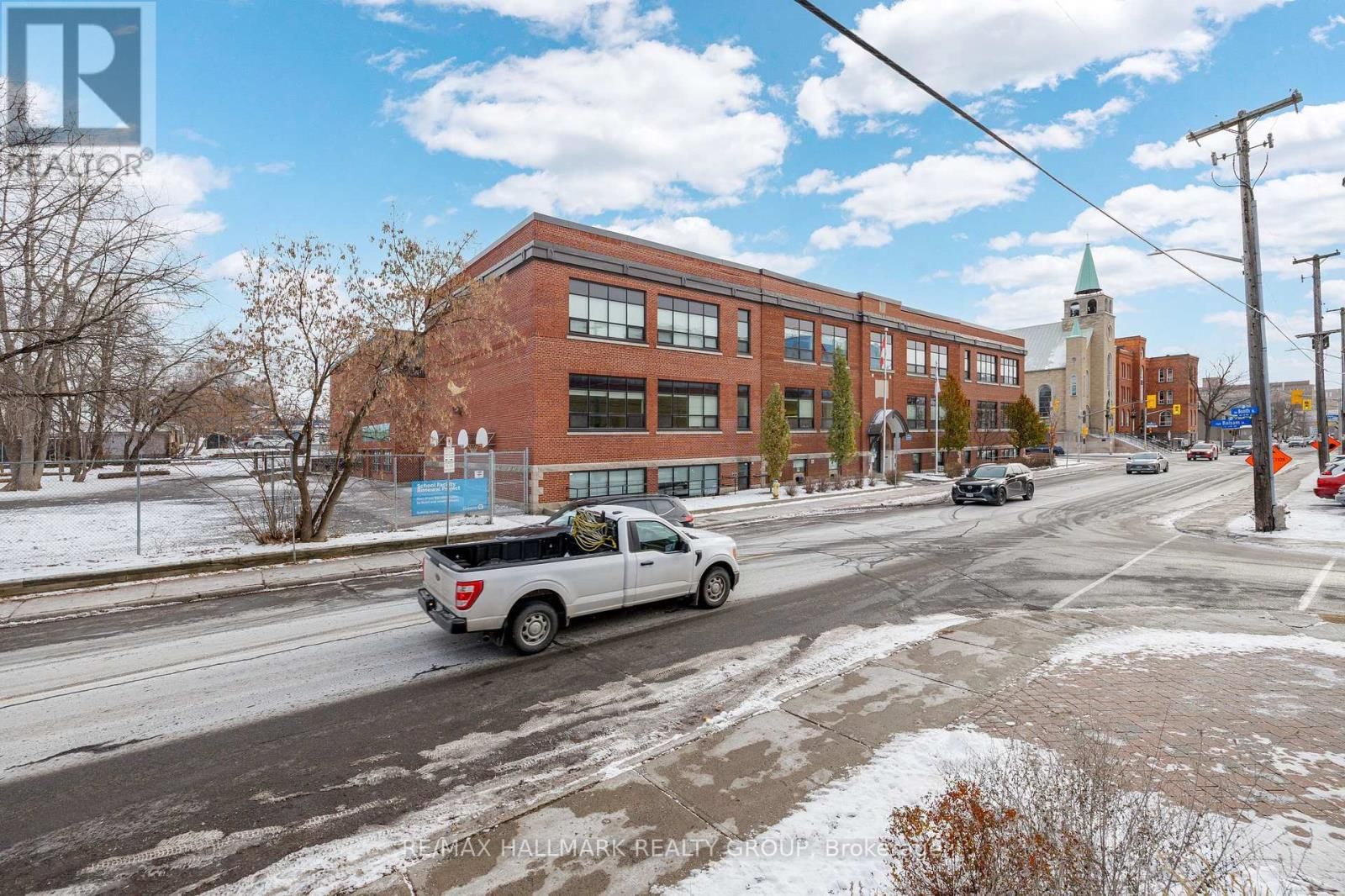 106 - 390 BOOTH STREET Image 30