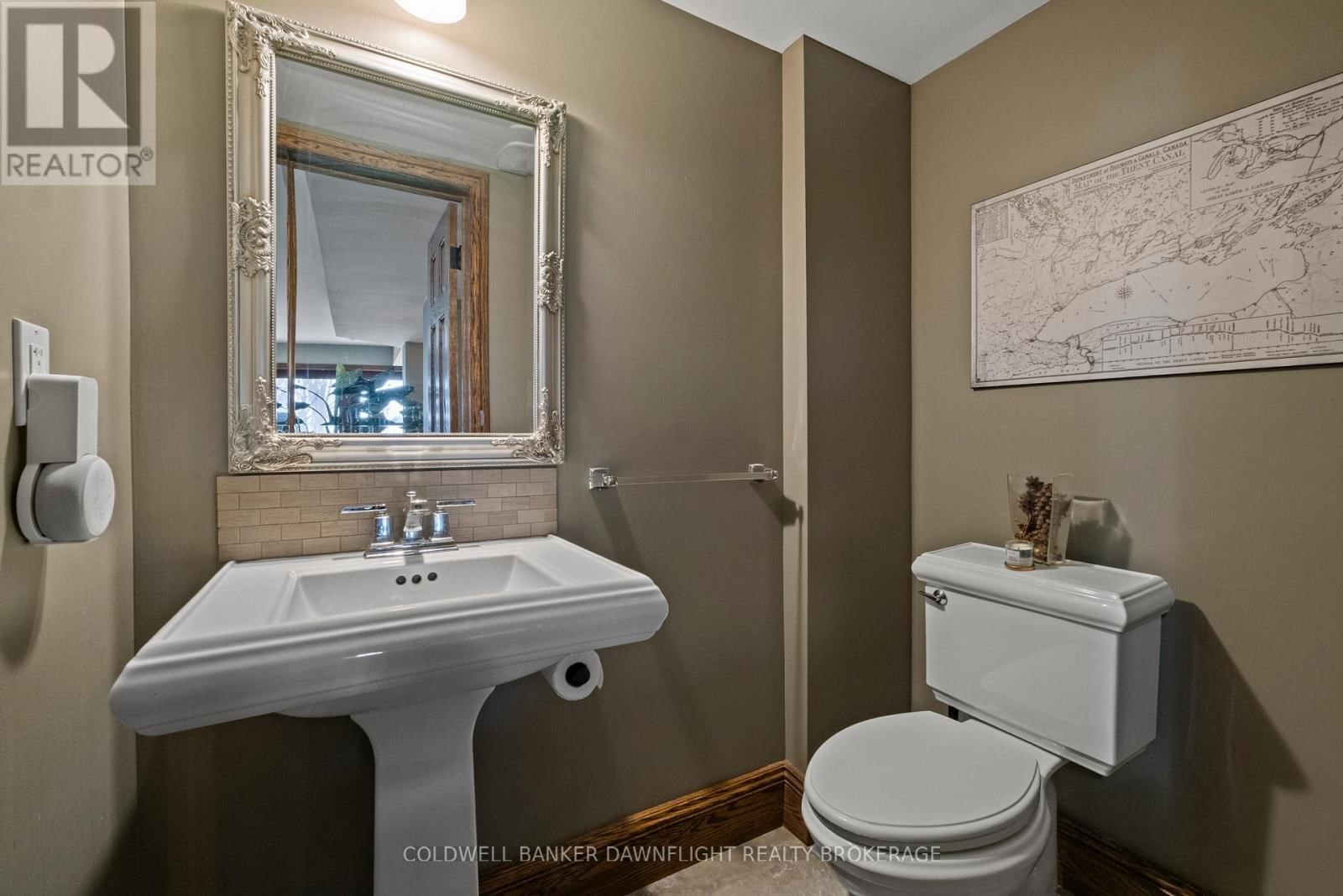 15750 FIFTEEN MILE ROAD Image 19