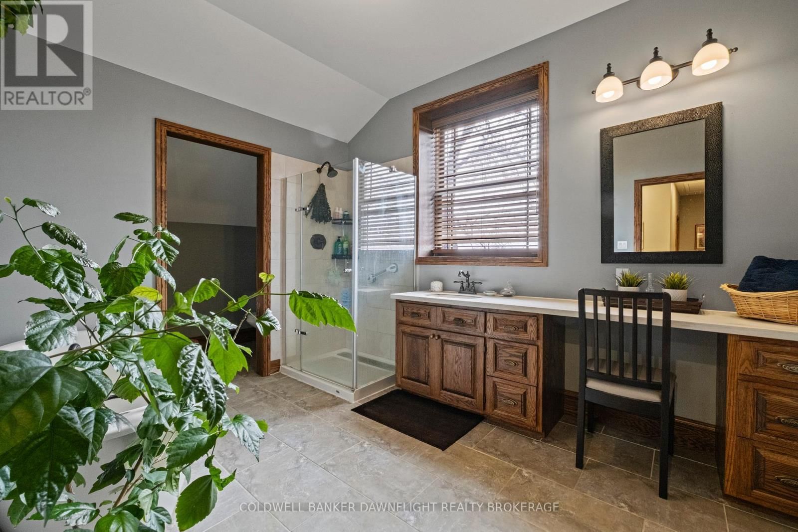 15750 FIFTEEN MILE ROAD Image 23