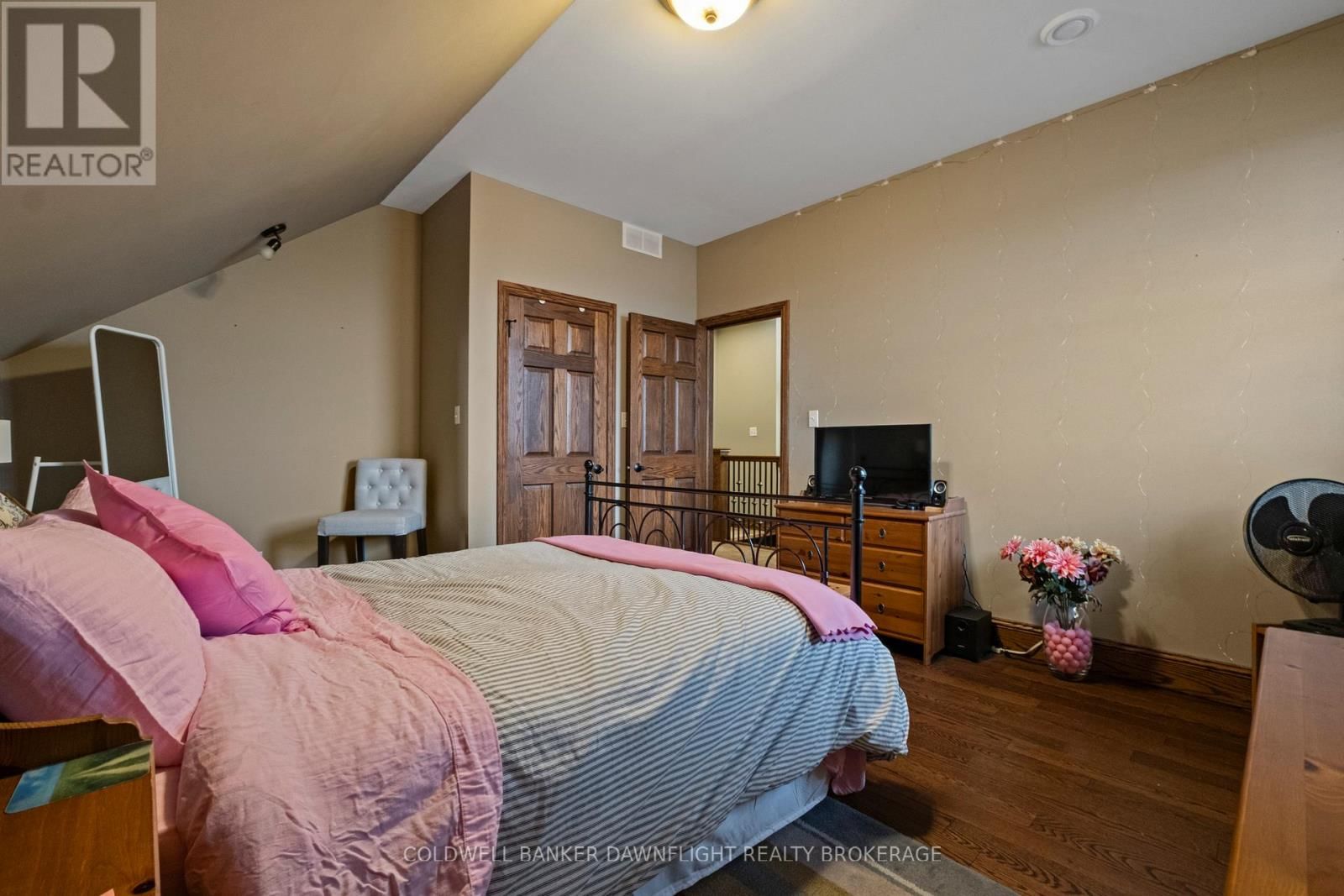 15750 FIFTEEN MILE ROAD Image 30