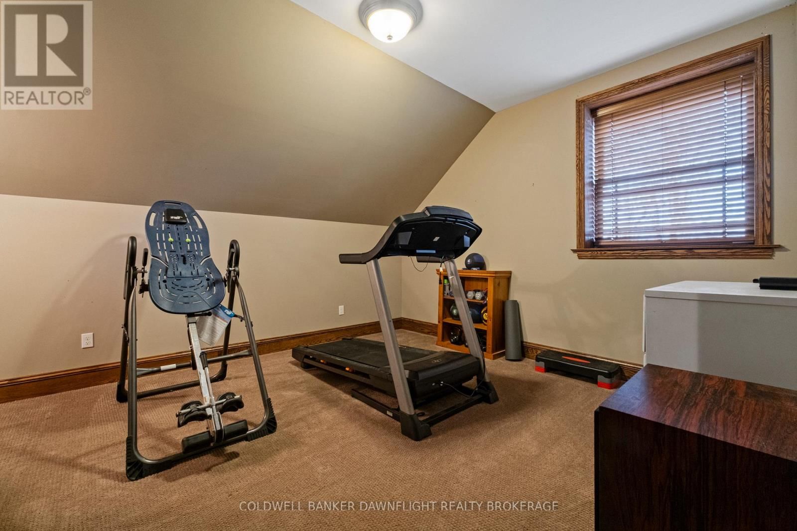 15750 FIFTEEN MILE ROAD Image 32