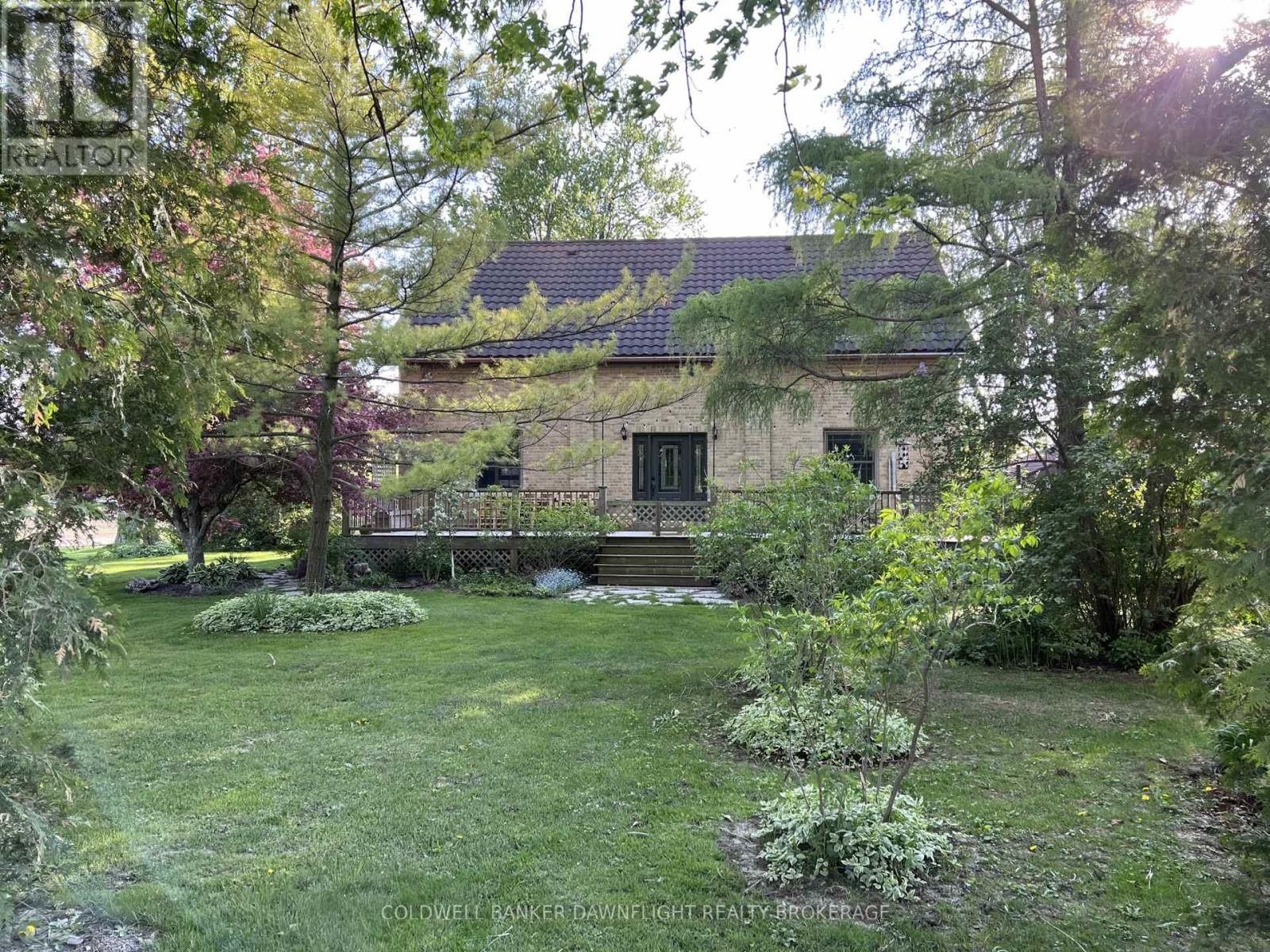 15750 FIFTEEN MILE ROAD Image 46