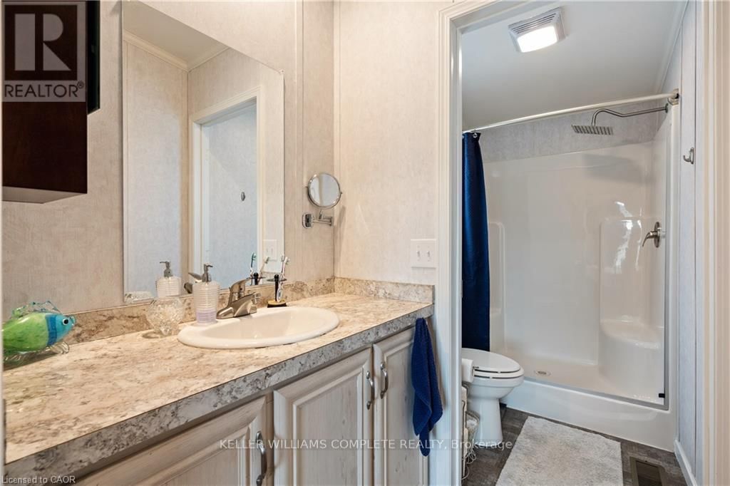 22 COPPER BEECH DRIVE Image 13