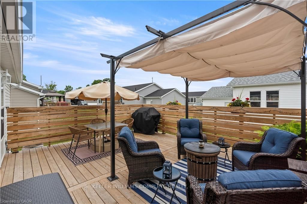 22 COPPER BEECH DRIVE Image 20