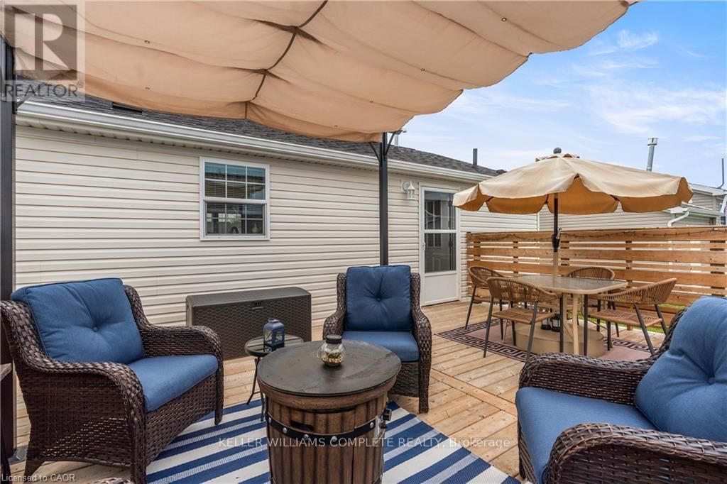 22 COPPER BEECH DRIVE Image 21