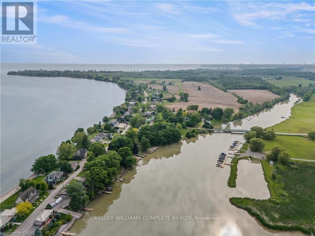 22 COPPER BEECH DRIVE Image 26