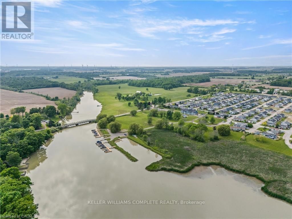 22 COPPER BEECH DRIVE Image 27