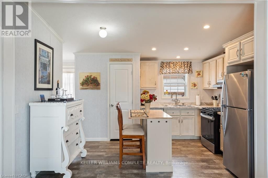 22 COPPER BEECH DRIVE Image 6