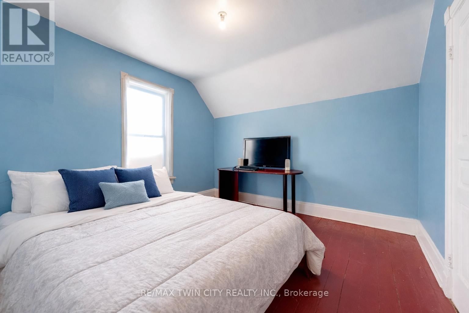 24 MADISON AVENUE SOUTH Image 5