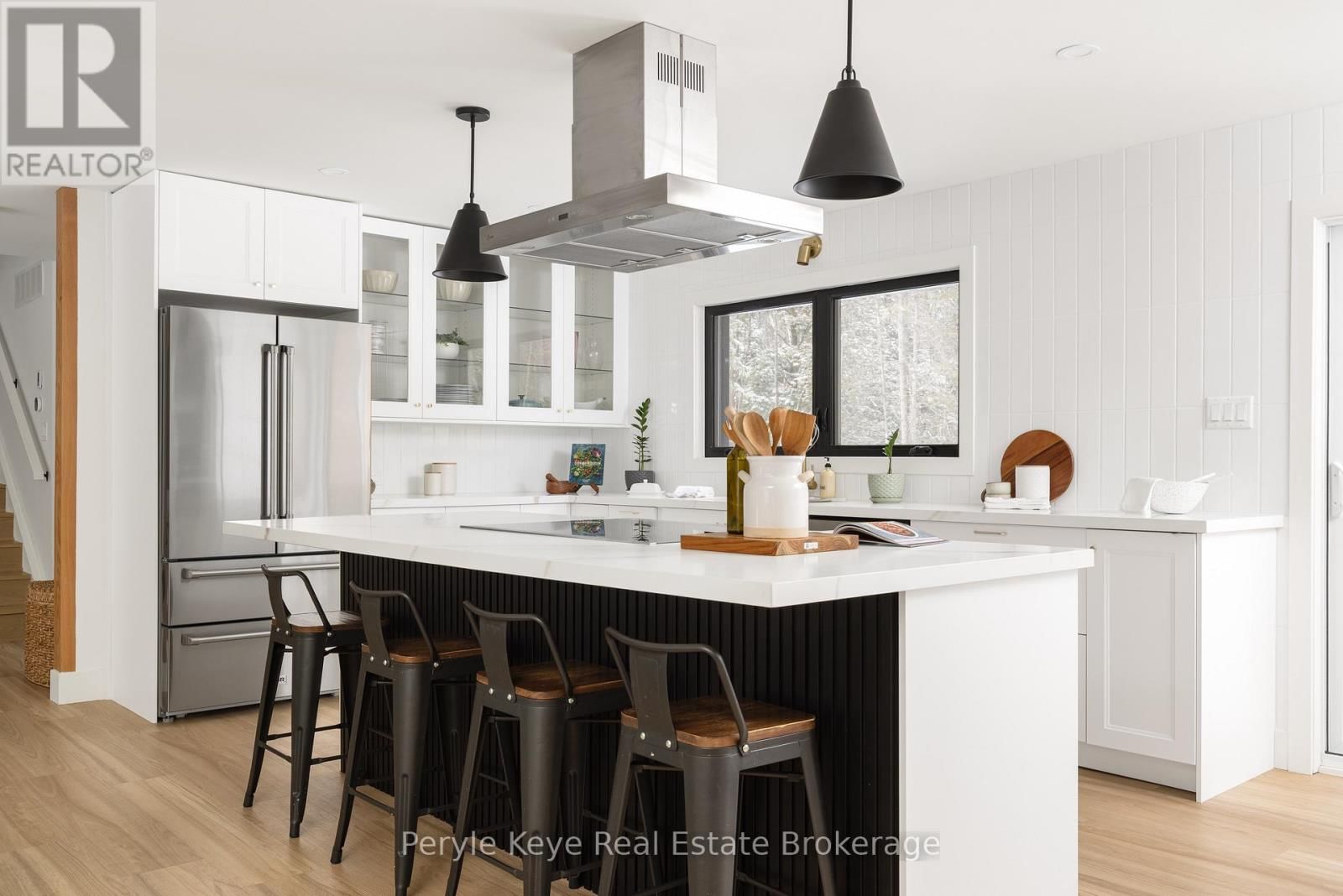 1290 CEDAR LANE Image 1