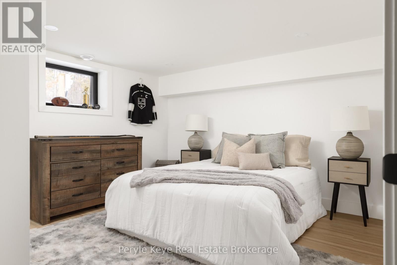 1290 CEDAR LANE Image 43