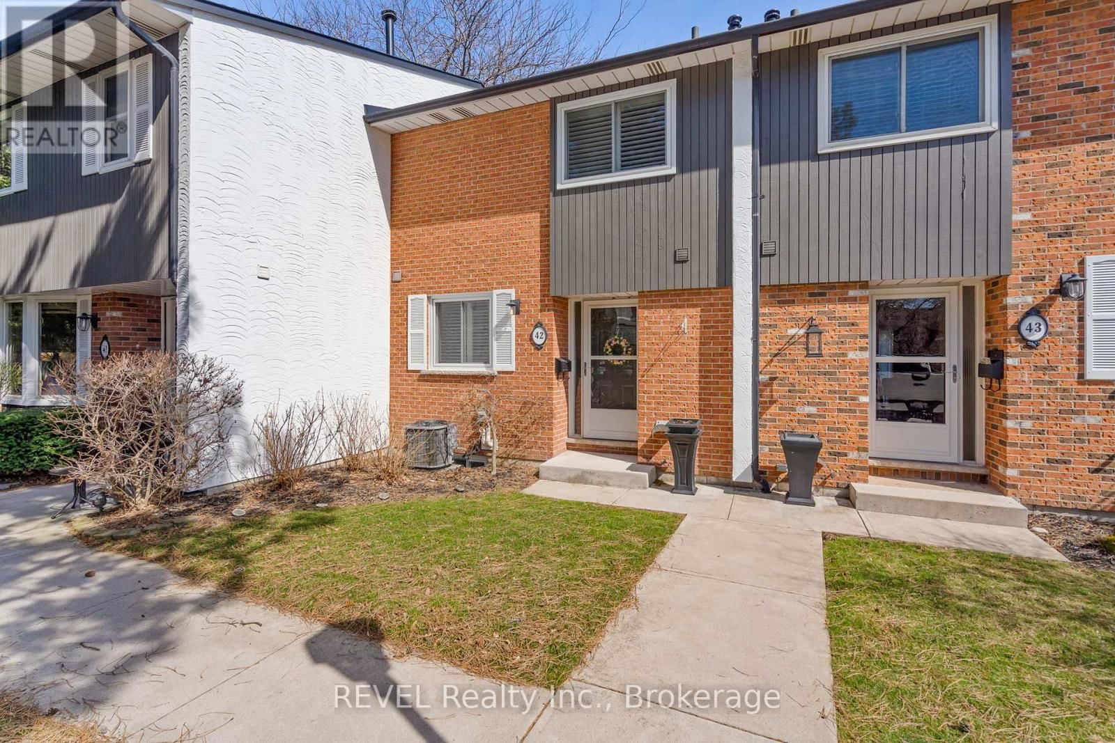 42 - 77 LINWELL ROAD Image 1