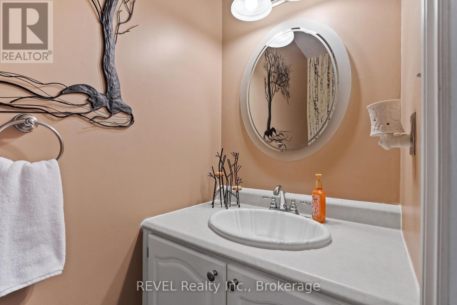 42 - 77 LINWELL ROAD Image 9