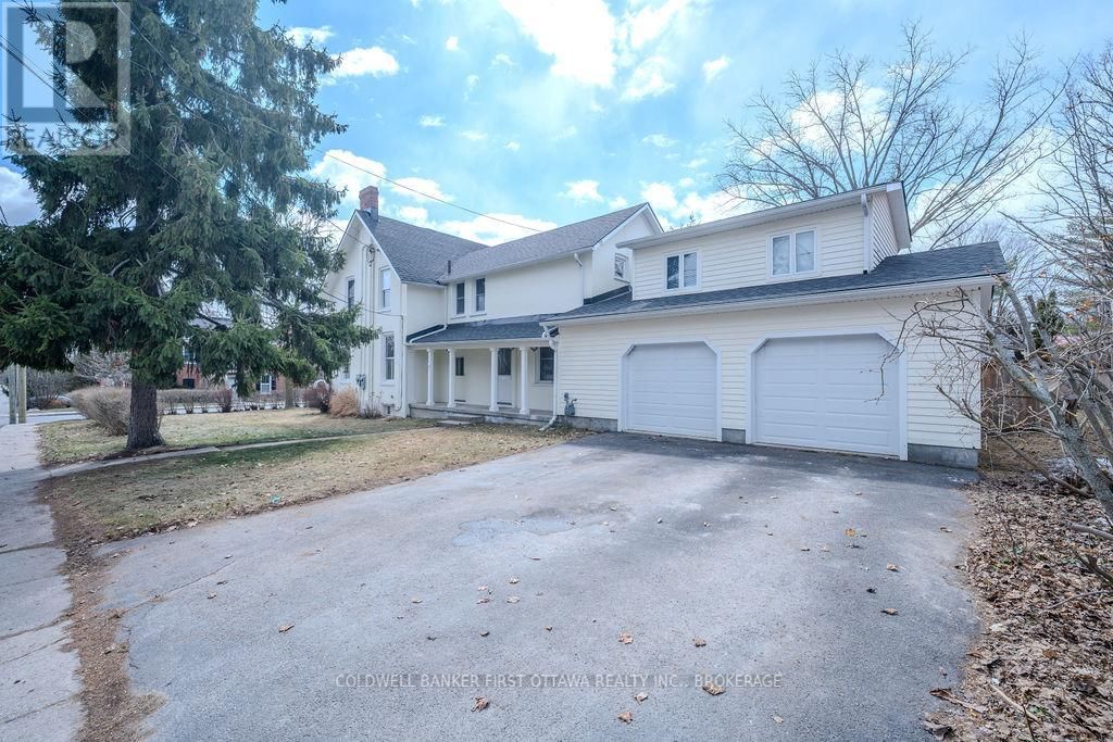 201 BRIDGE STREET WEST Image 2