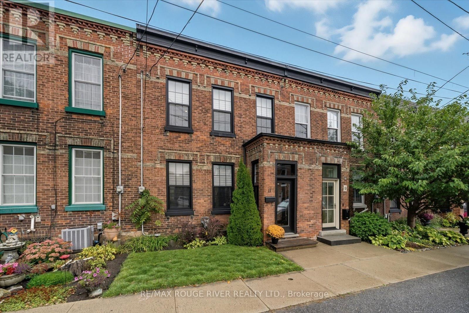 11 BRAMLEY STREET NORTH Image 1