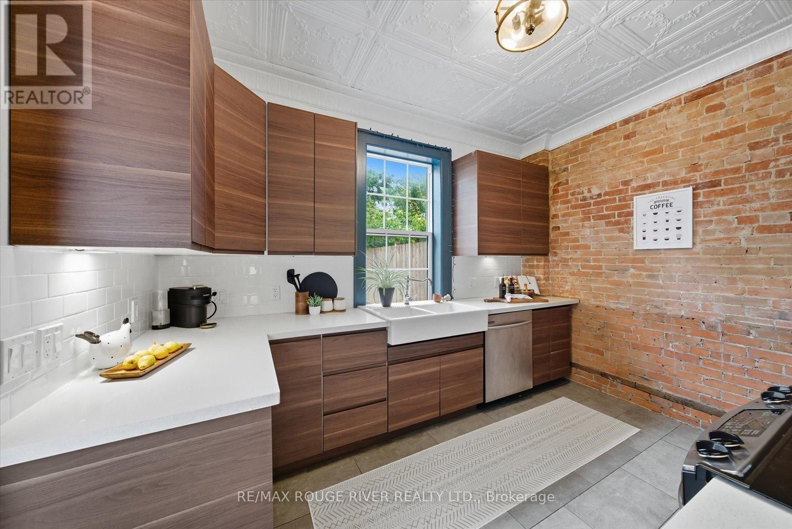 11 BRAMLEY STREET NORTH Image 14