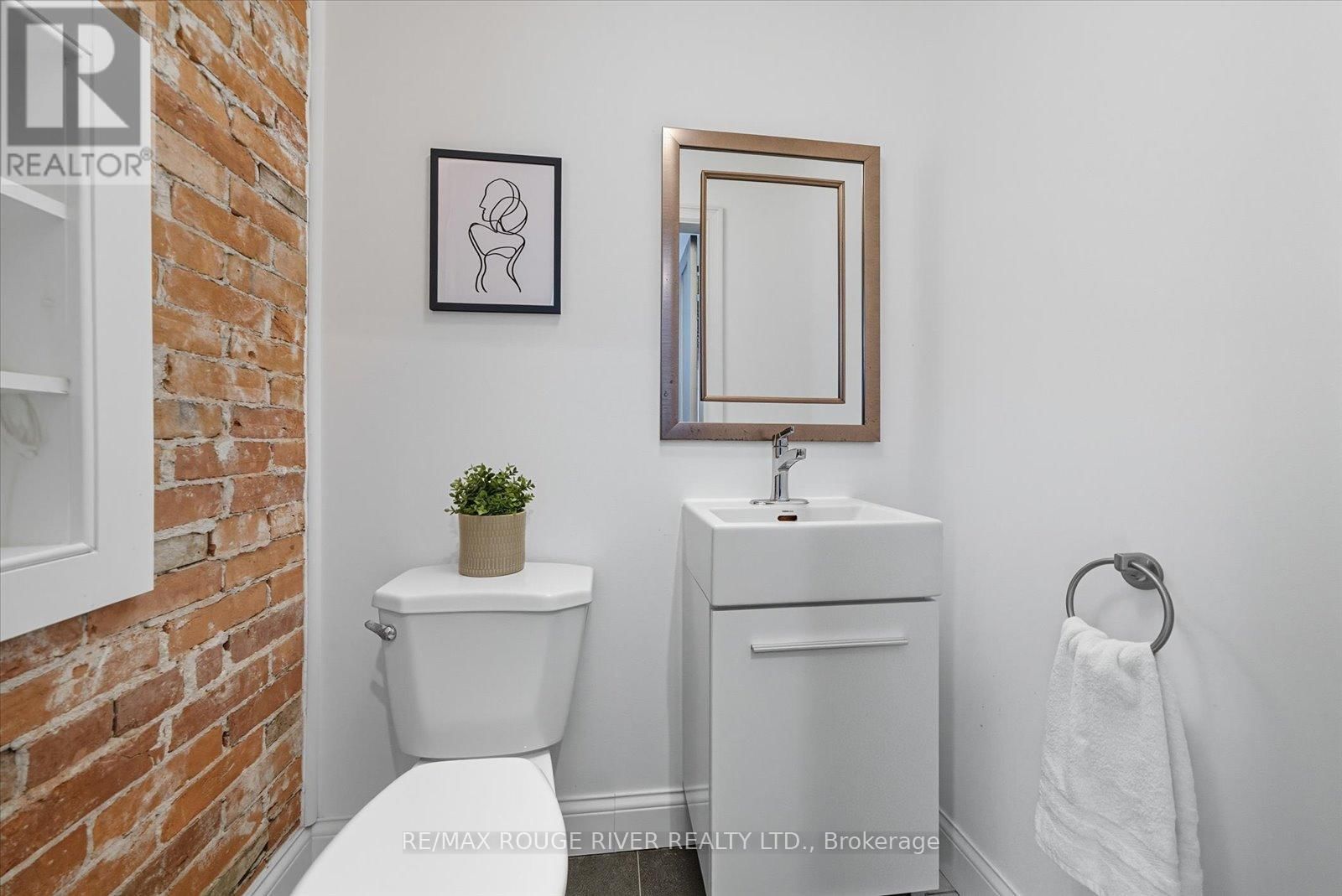 11 BRAMLEY STREET NORTH Image 18