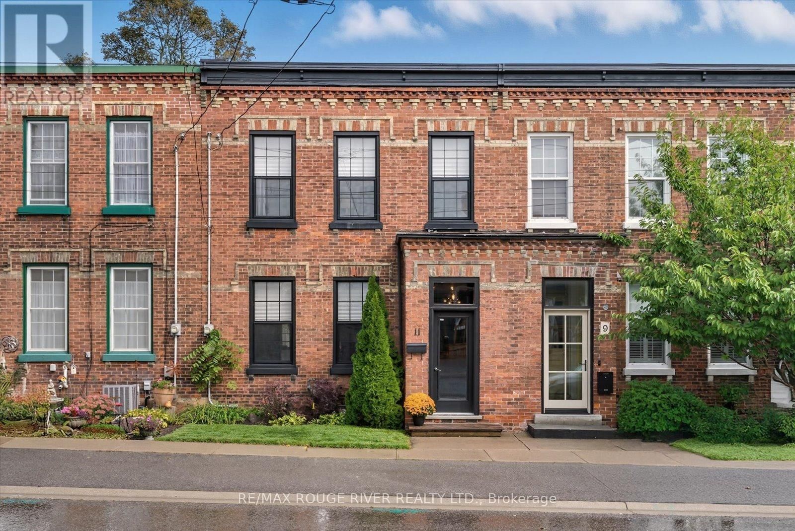 11 BRAMLEY STREET NORTH Image 2