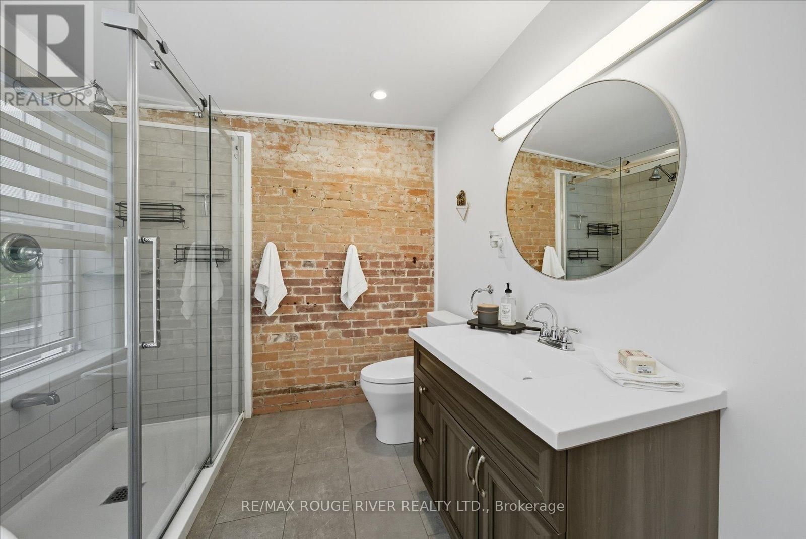 11 BRAMLEY STREET NORTH Image 25