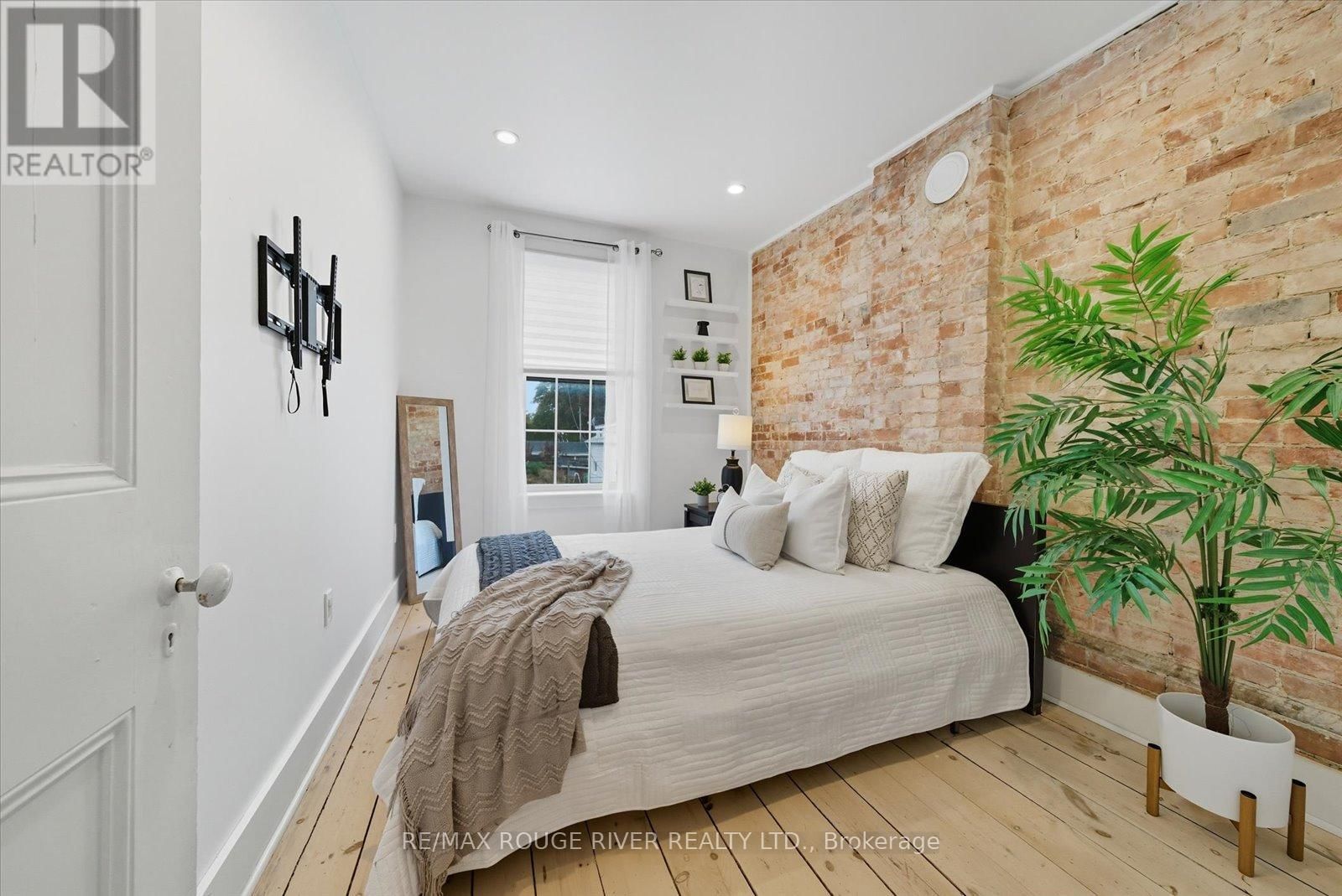 11 BRAMLEY STREET NORTH Image 28