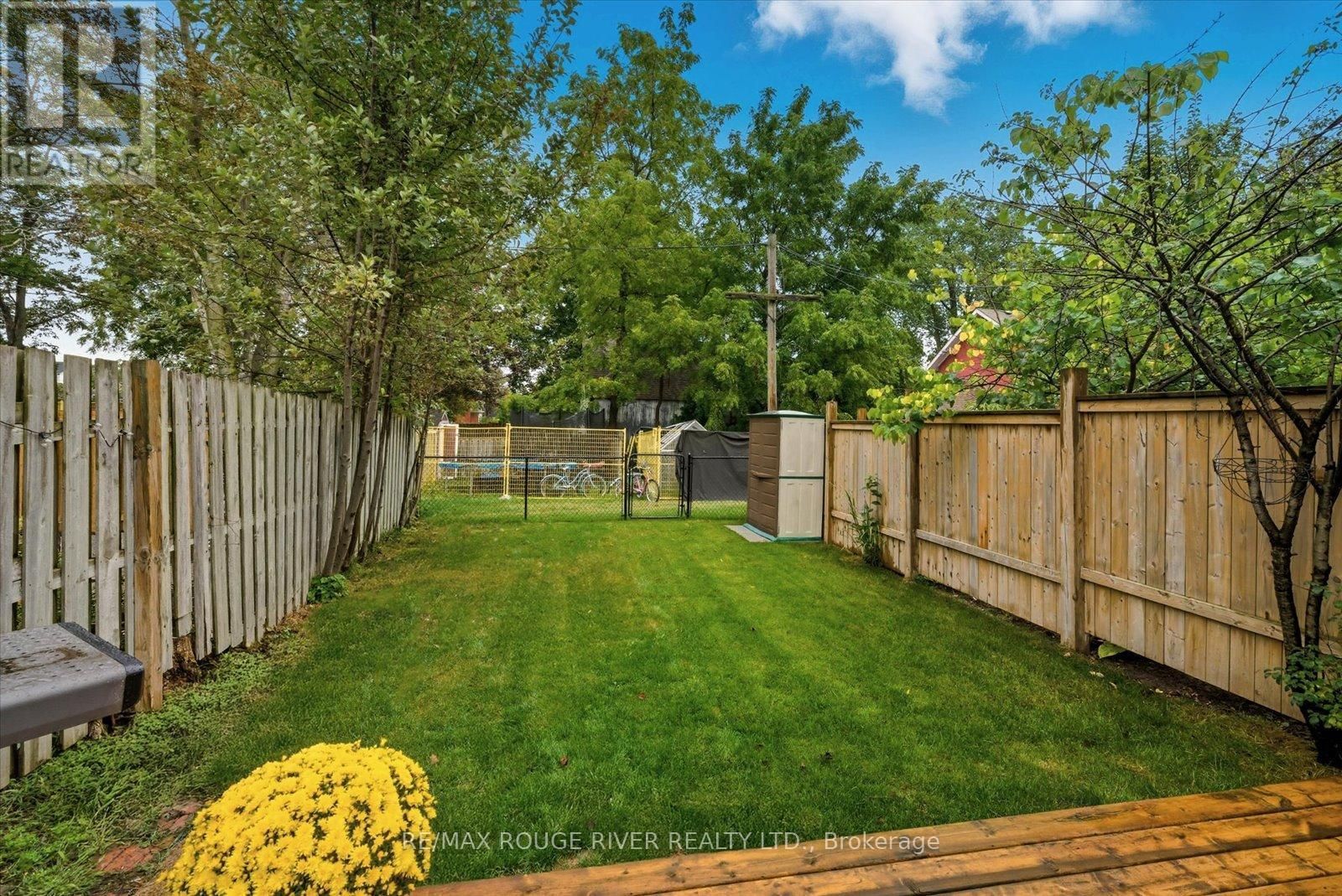 11 BRAMLEY STREET NORTH Image 35