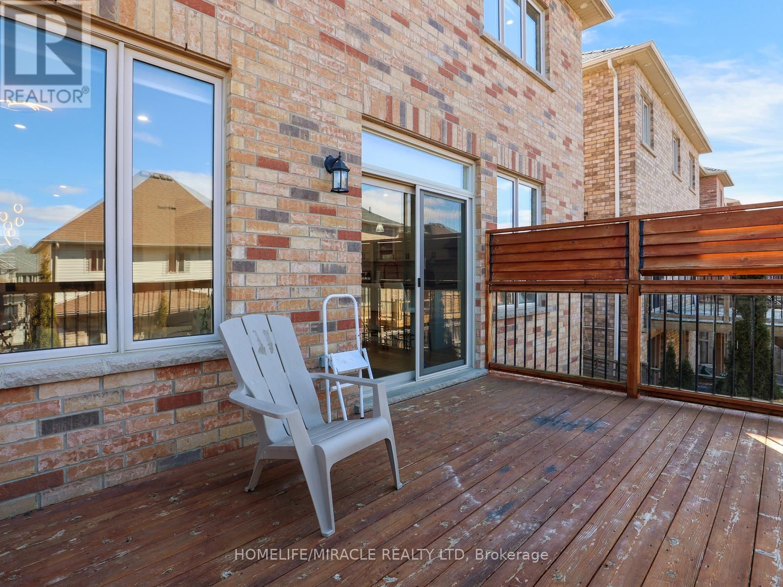 584 PINERY TRAIL Image 20