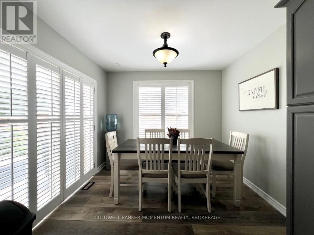 3933 VINEYARD CRESCENT Image 14