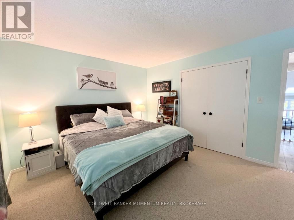 3933 VINEYARD CRESCENT Image 21