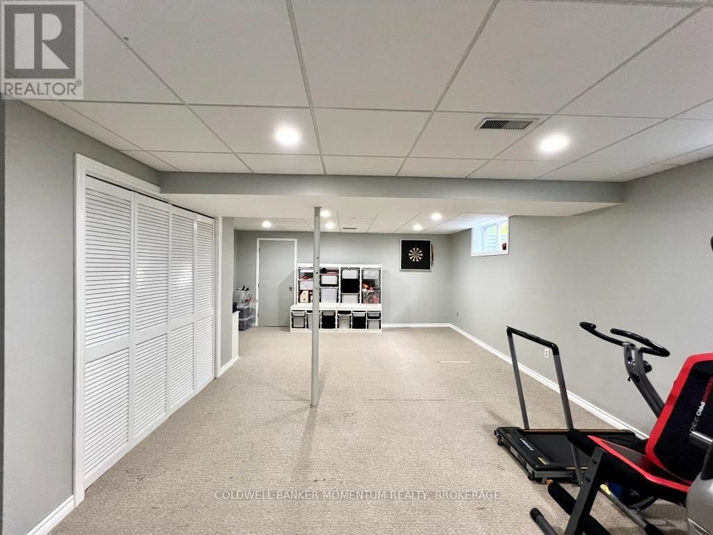 3933 VINEYARD CRESCENT Image 36