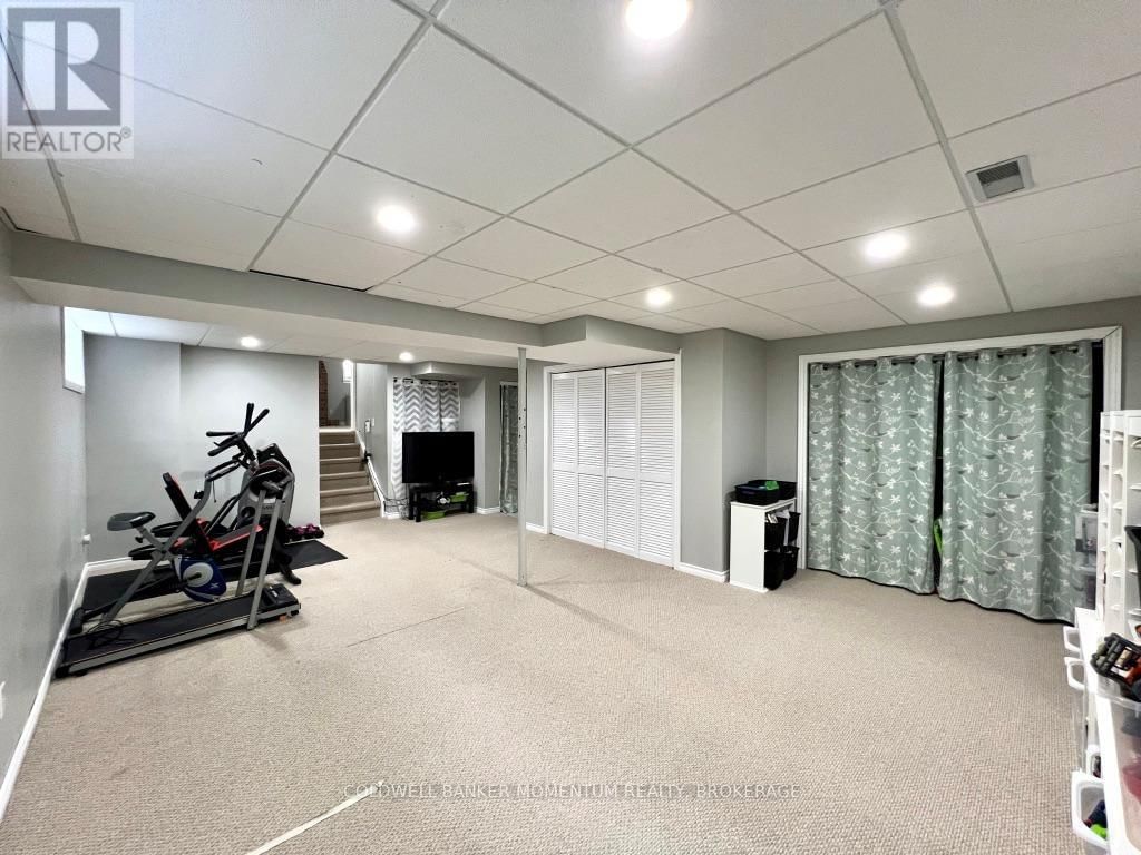 3933 VINEYARD CRESCENT Image 37