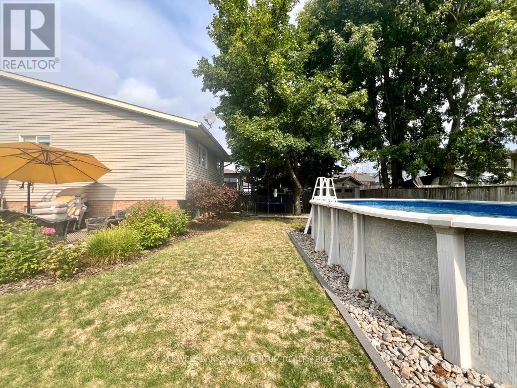 3933 VINEYARD CRESCENT Image 42