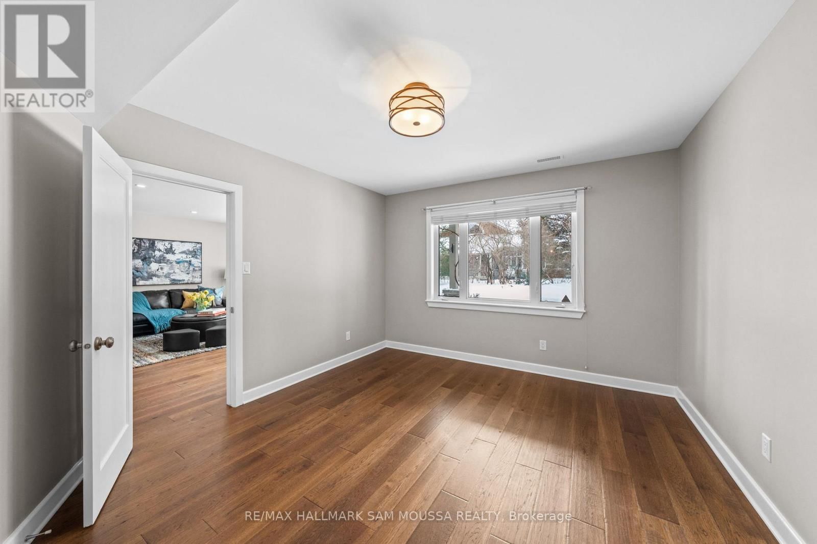 25 MARSH SPARROW PRIVATE Image 36