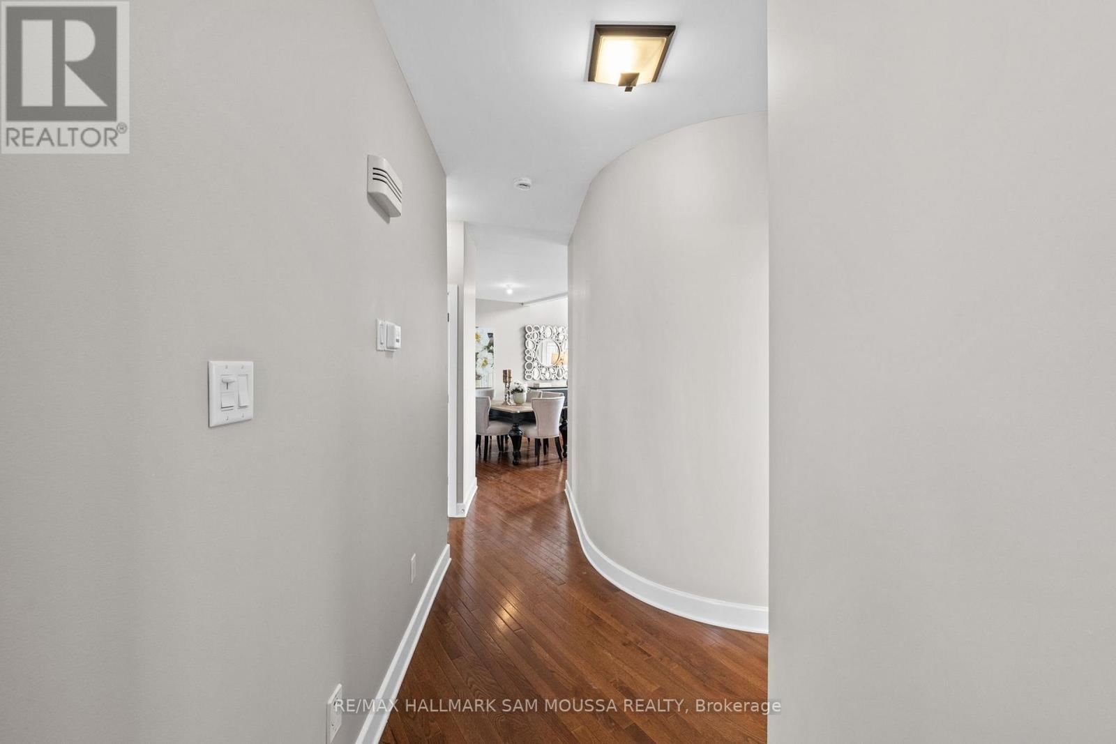 25 MARSH SPARROW PRIVATE Image 5