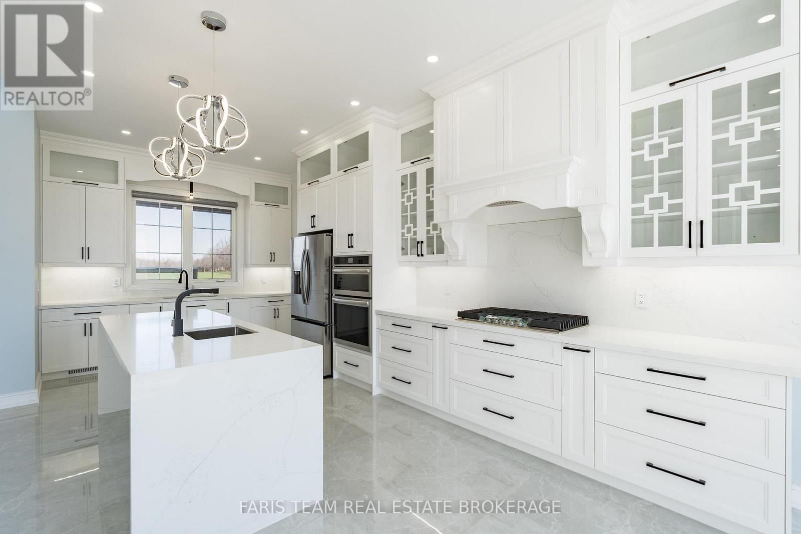 409381 GREY ROAD 4 Image 11