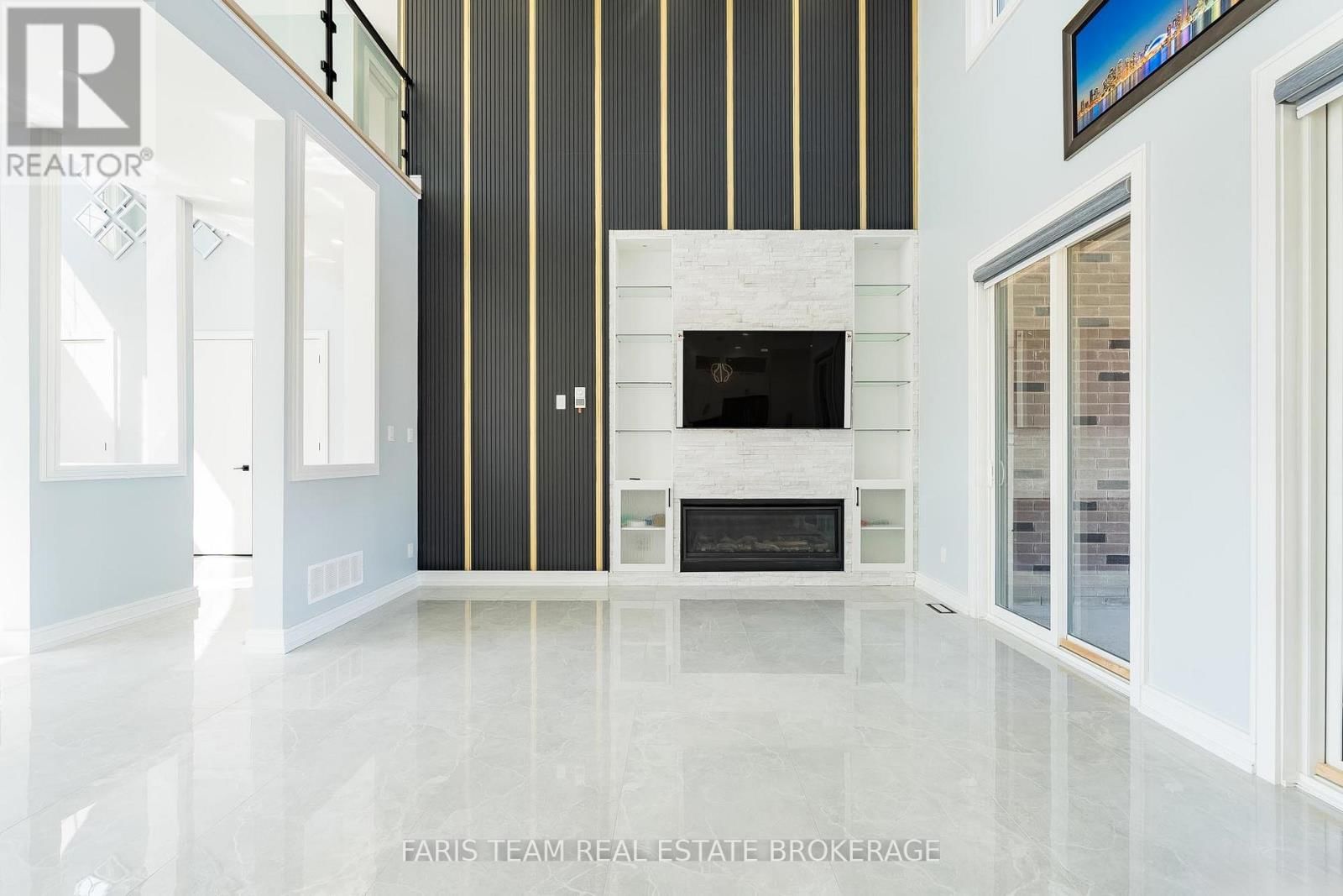 409381 GREY ROAD 4 Image 15