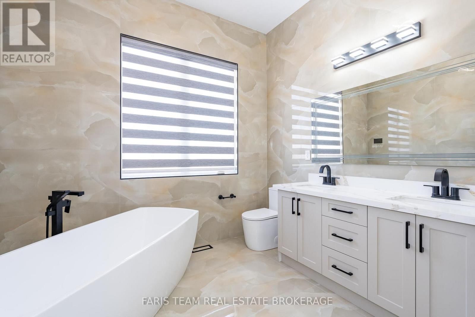 409381 GREY ROAD 4 Image 18