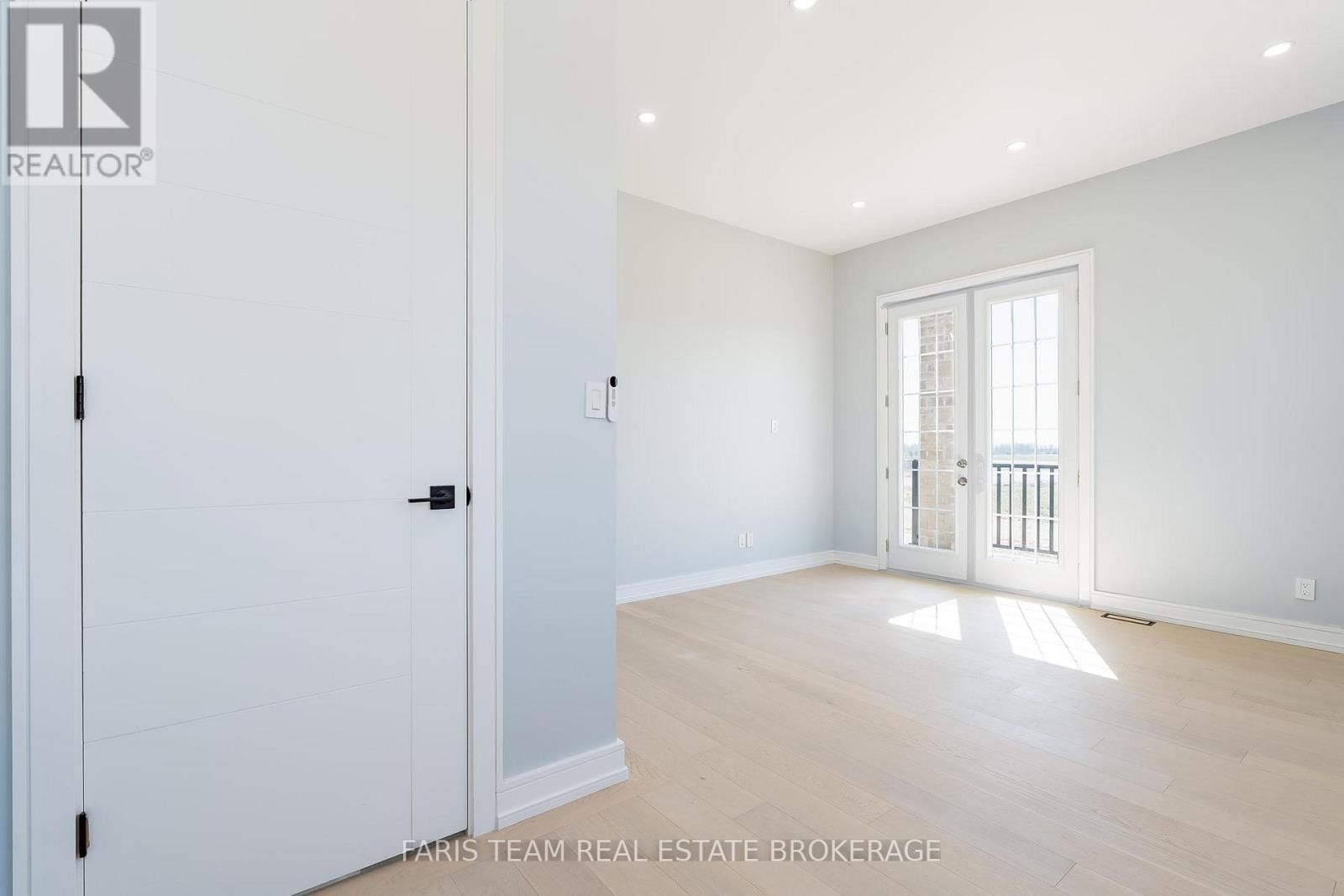 409381 GREY ROAD 4 Image 20