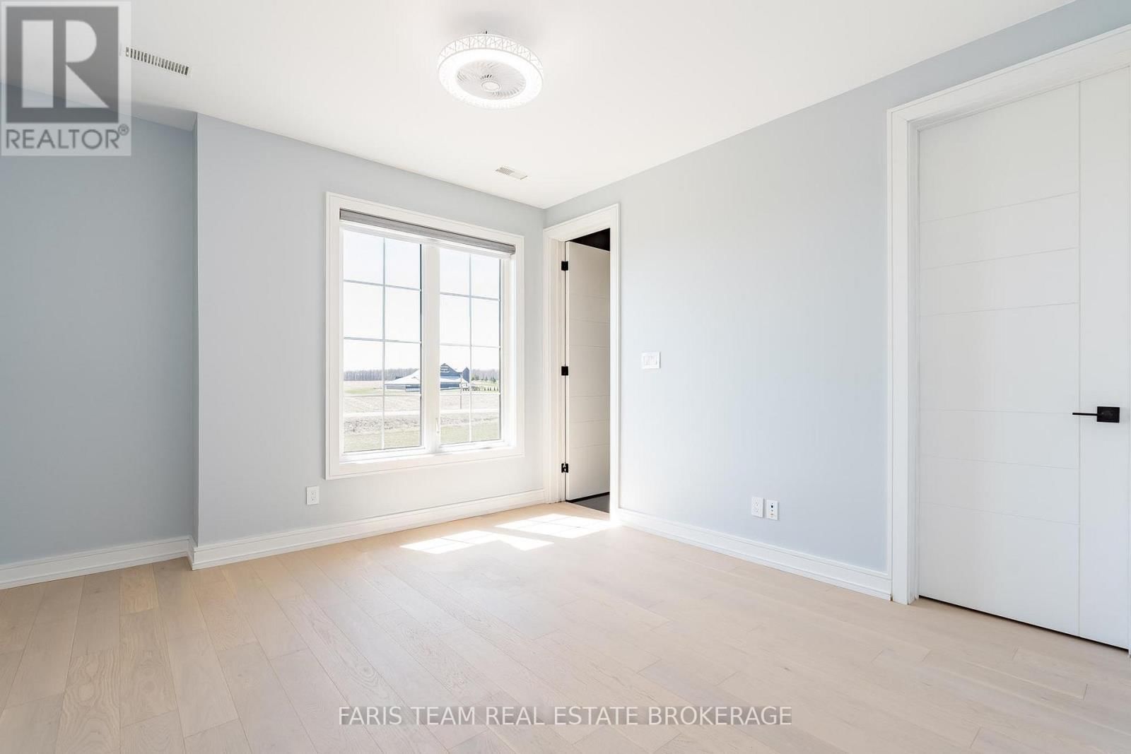 409381 GREY ROAD 4 Image 33