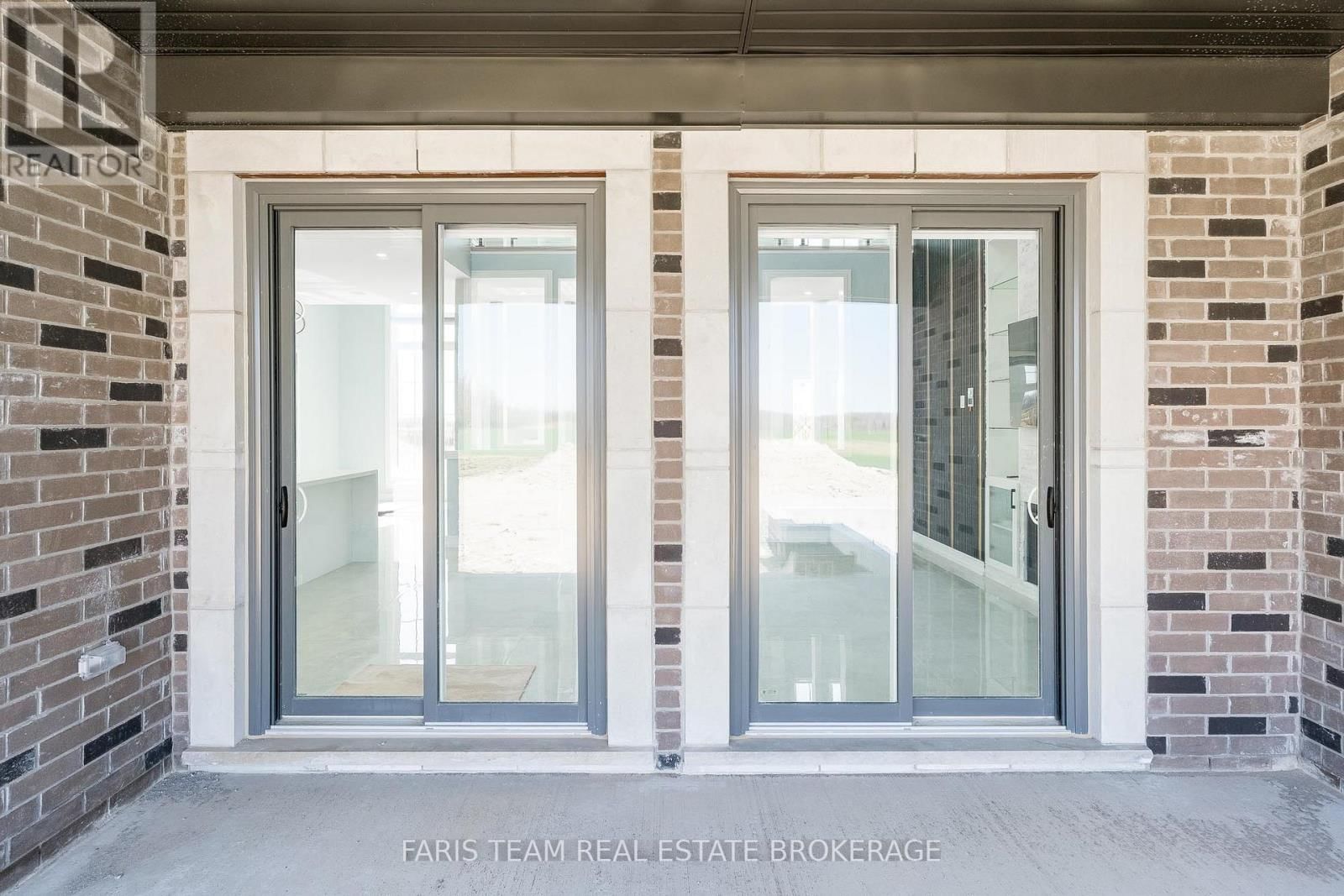 409381 GREY ROAD 4 Image 40