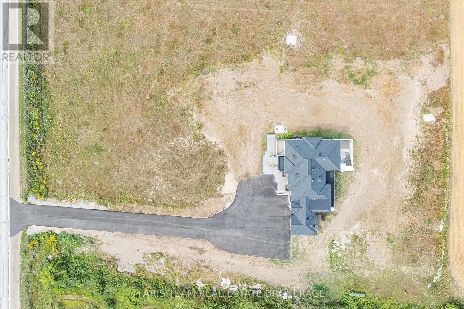 409381 GREY ROAD 4 Image 43