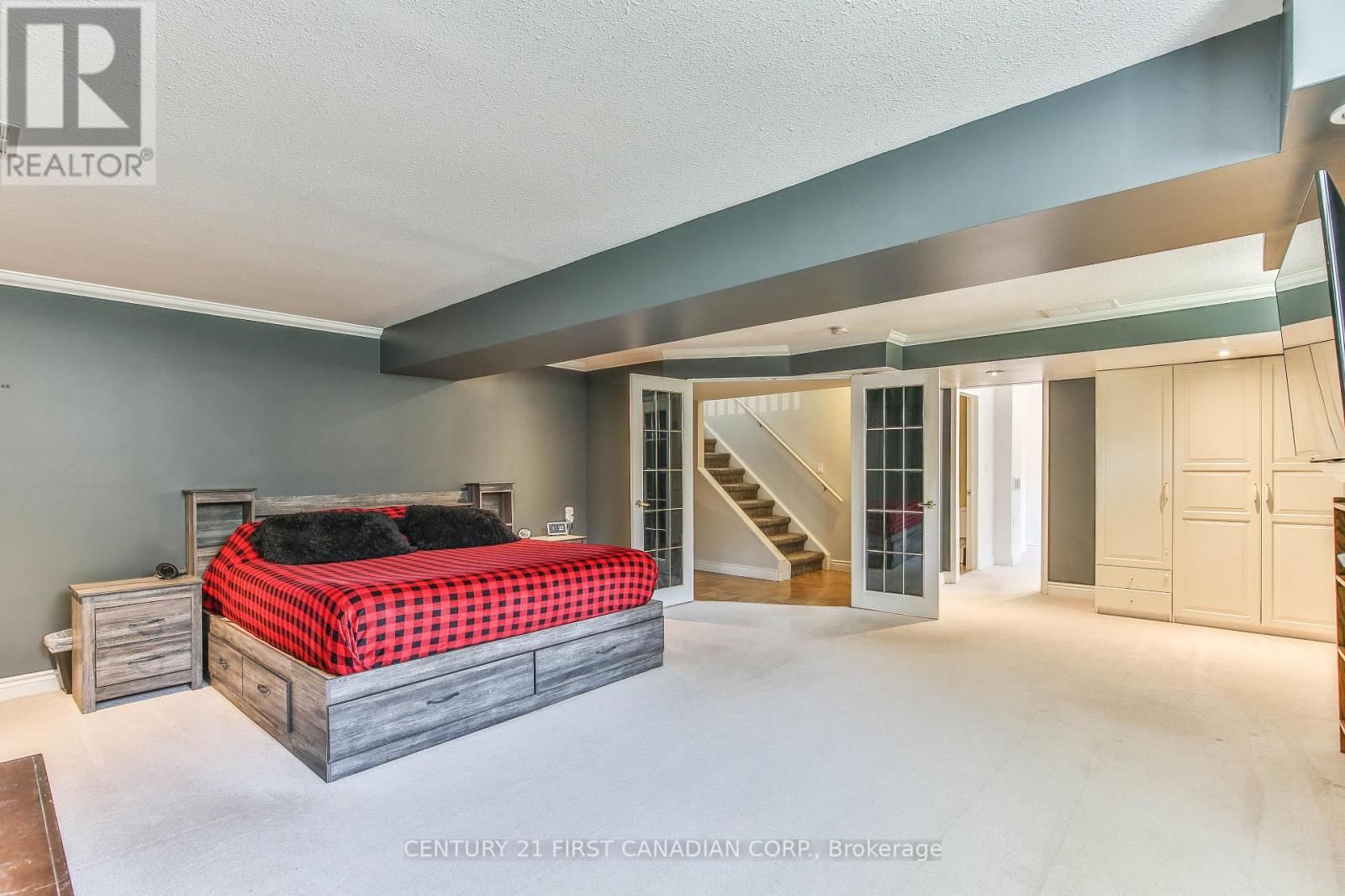 24 LINWOOD DRIVE Image 22