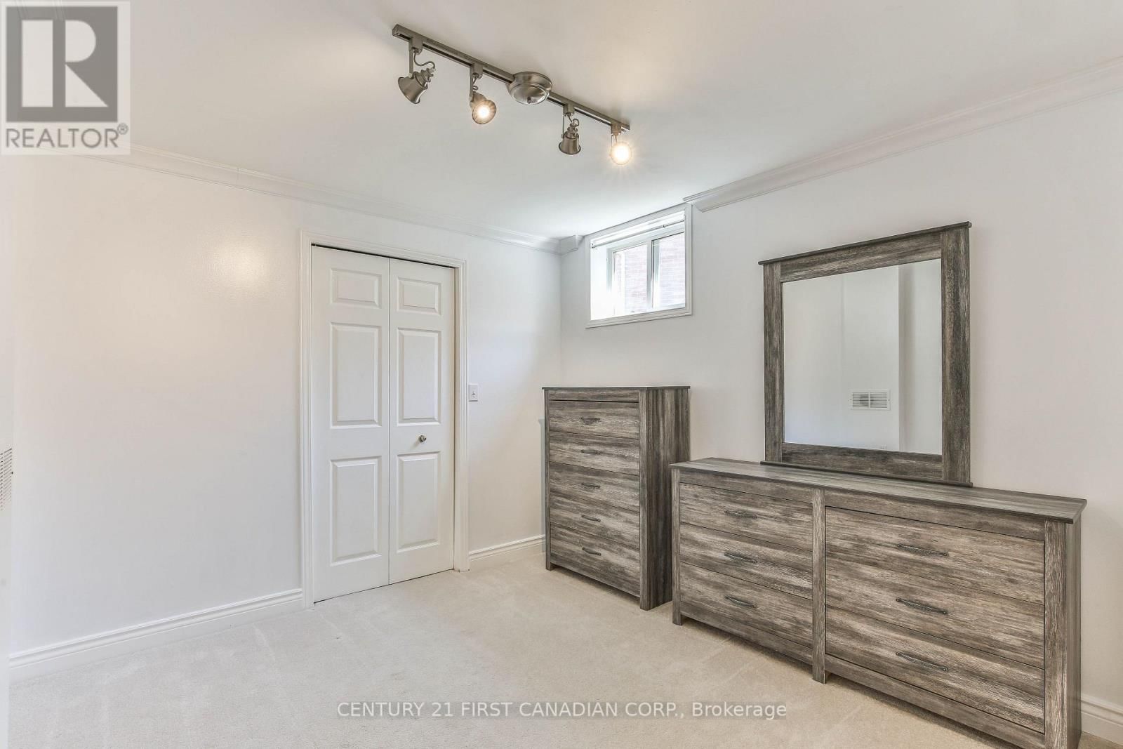 24 LINWOOD DRIVE Image 23